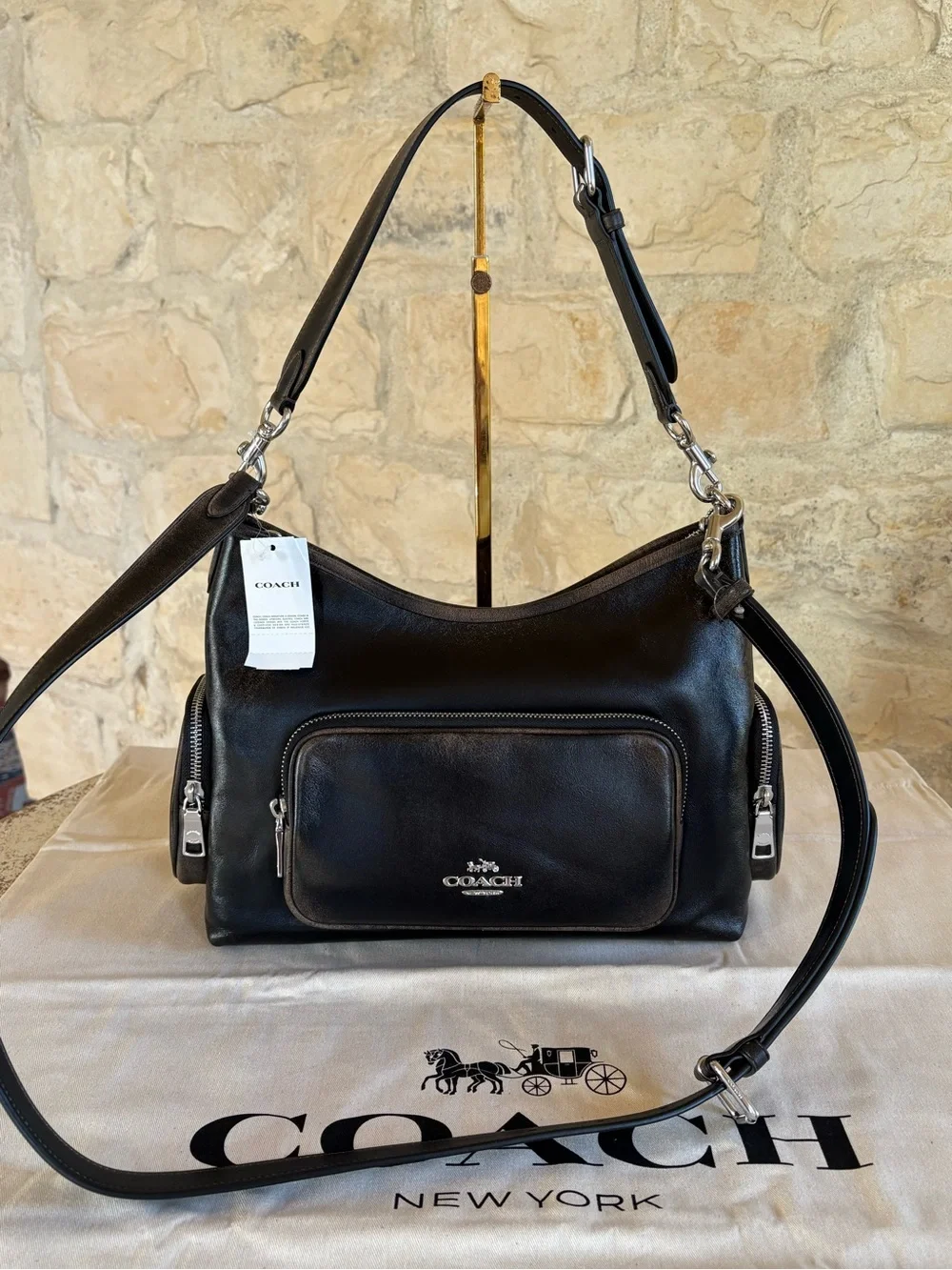 Coach compact black